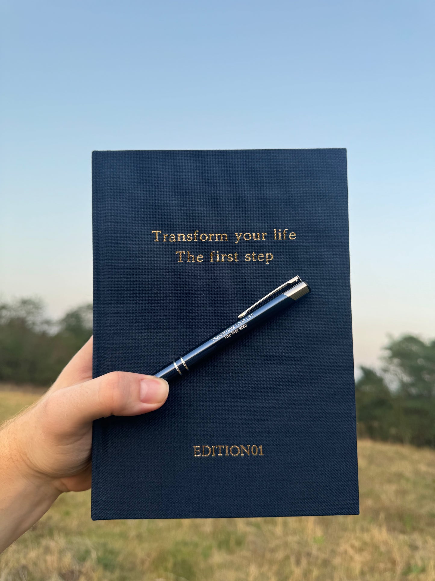 DER ERSTE SCHRITT BUNDLE (Buch1+Stift)